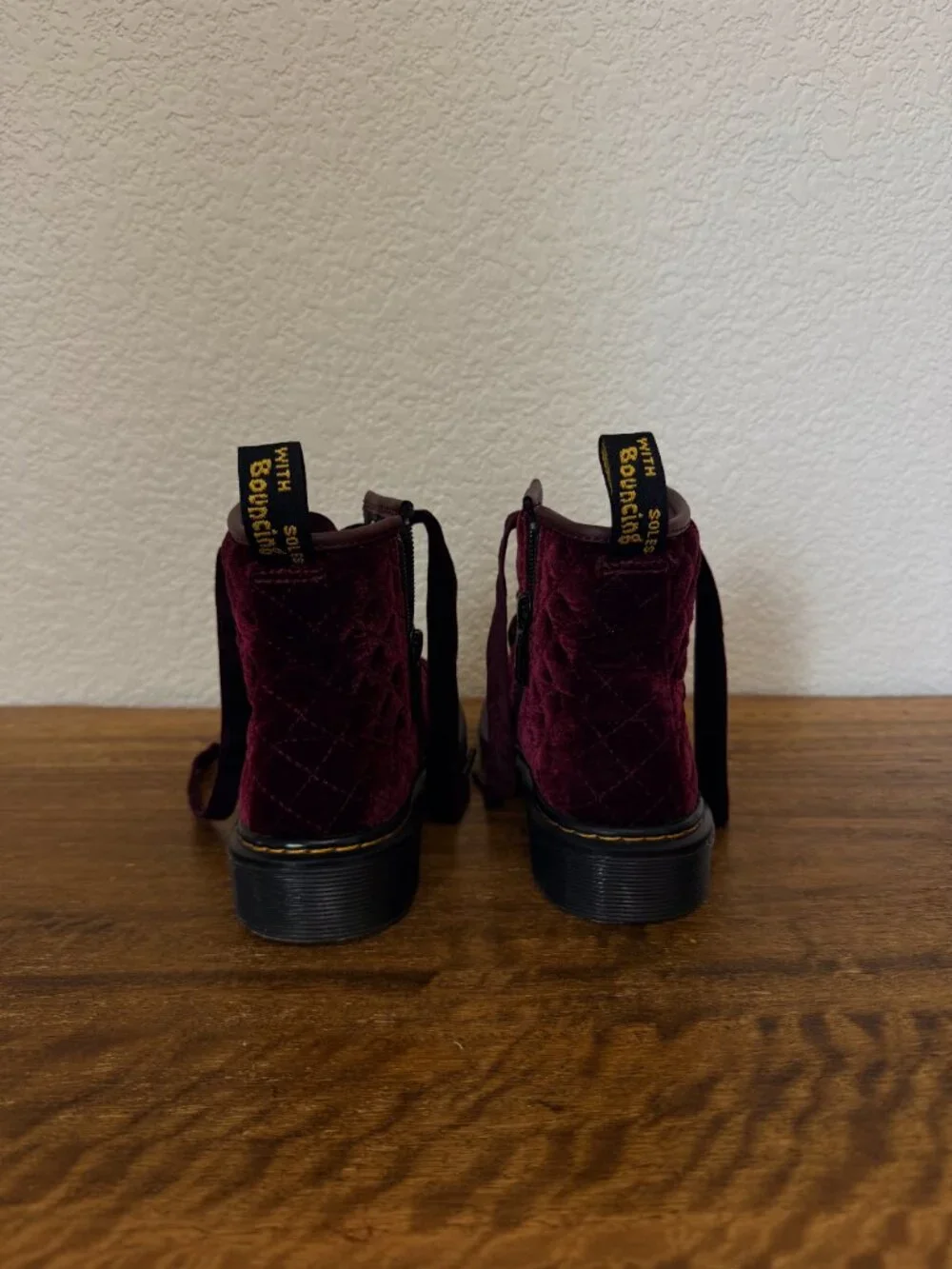 DR. MARTENS JUNIOR 1460 CHERRY - RED VELVET LACE-UP BOOTS size 13